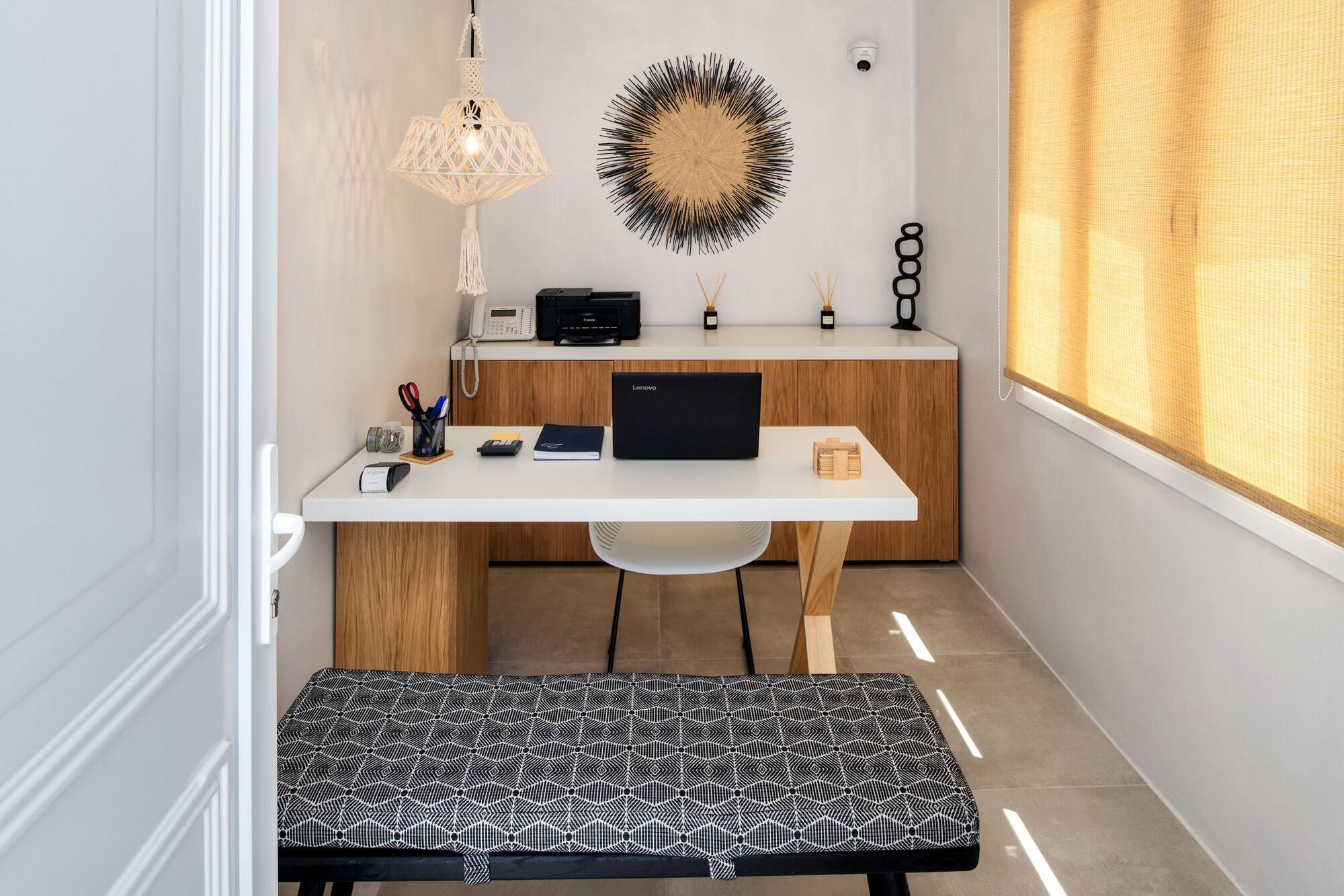 Vista Lobby Hill Suites