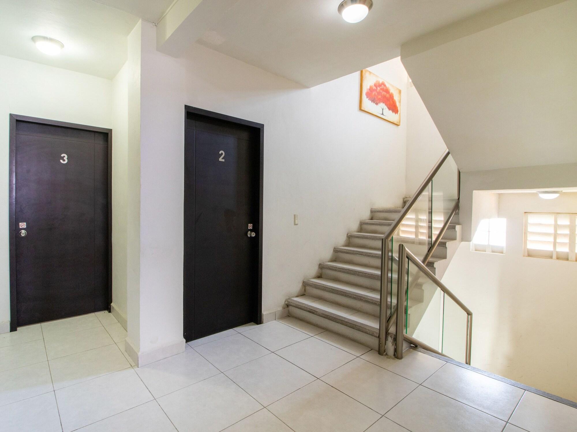 Varios Independencia Inn