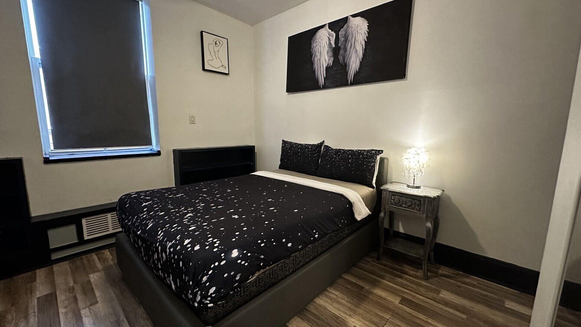 Varios Queen Nest Hotel
