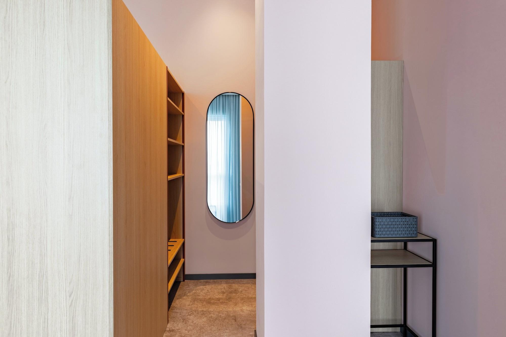 Set de Habitación Holiday Inn - the niu, Pax Berlin Airport by IHG