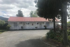 Alojamiento - Utuhina Hot Springs Lodge