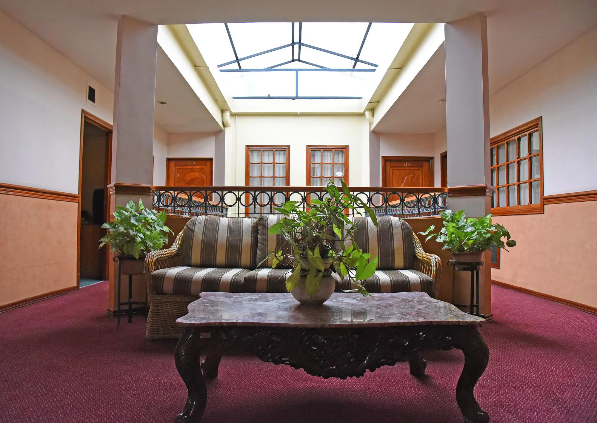 Varios Hotel Del Rey