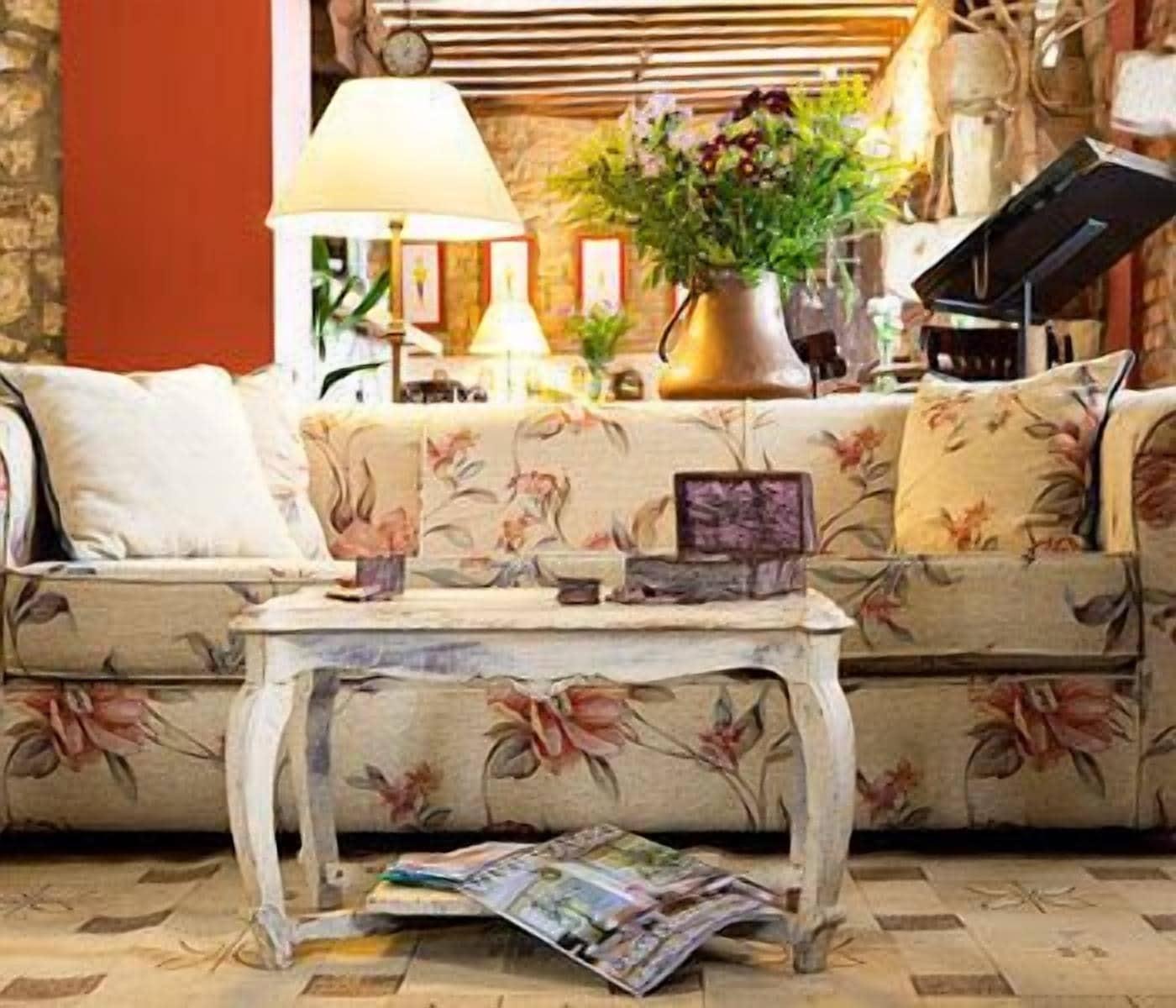 Vista Lobby Posada Santa Ana