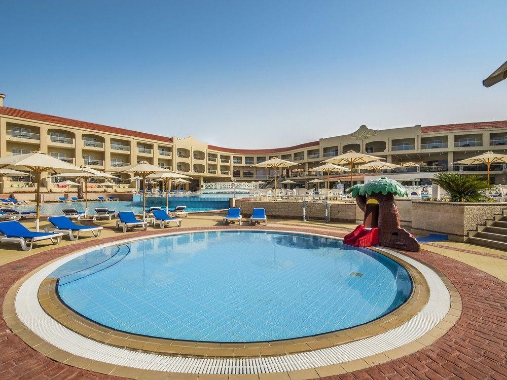 Vista Piscina Rixos Alamein