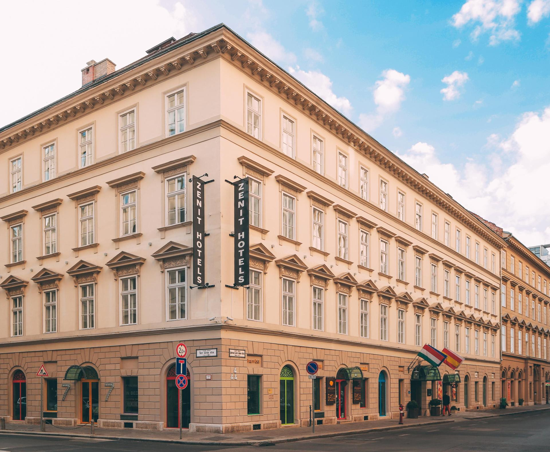 Vista Exterior Hotel Zenit Budapest Palace