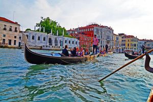 Actividad - Paseo en góndola por el Gran Canal y los canales menores con comentarios - Acceso prioritario