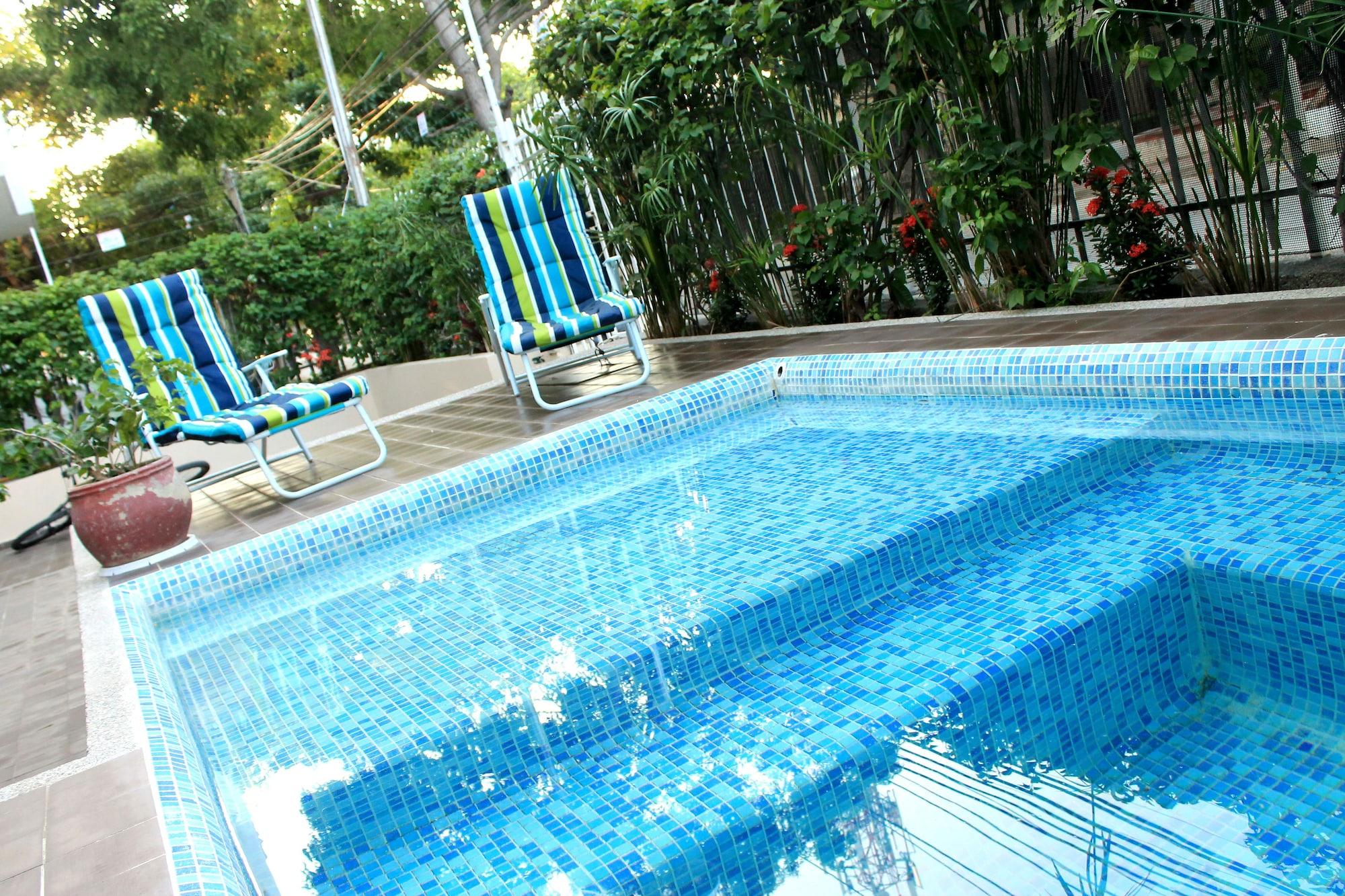 Vista Piscina Color Hostel
