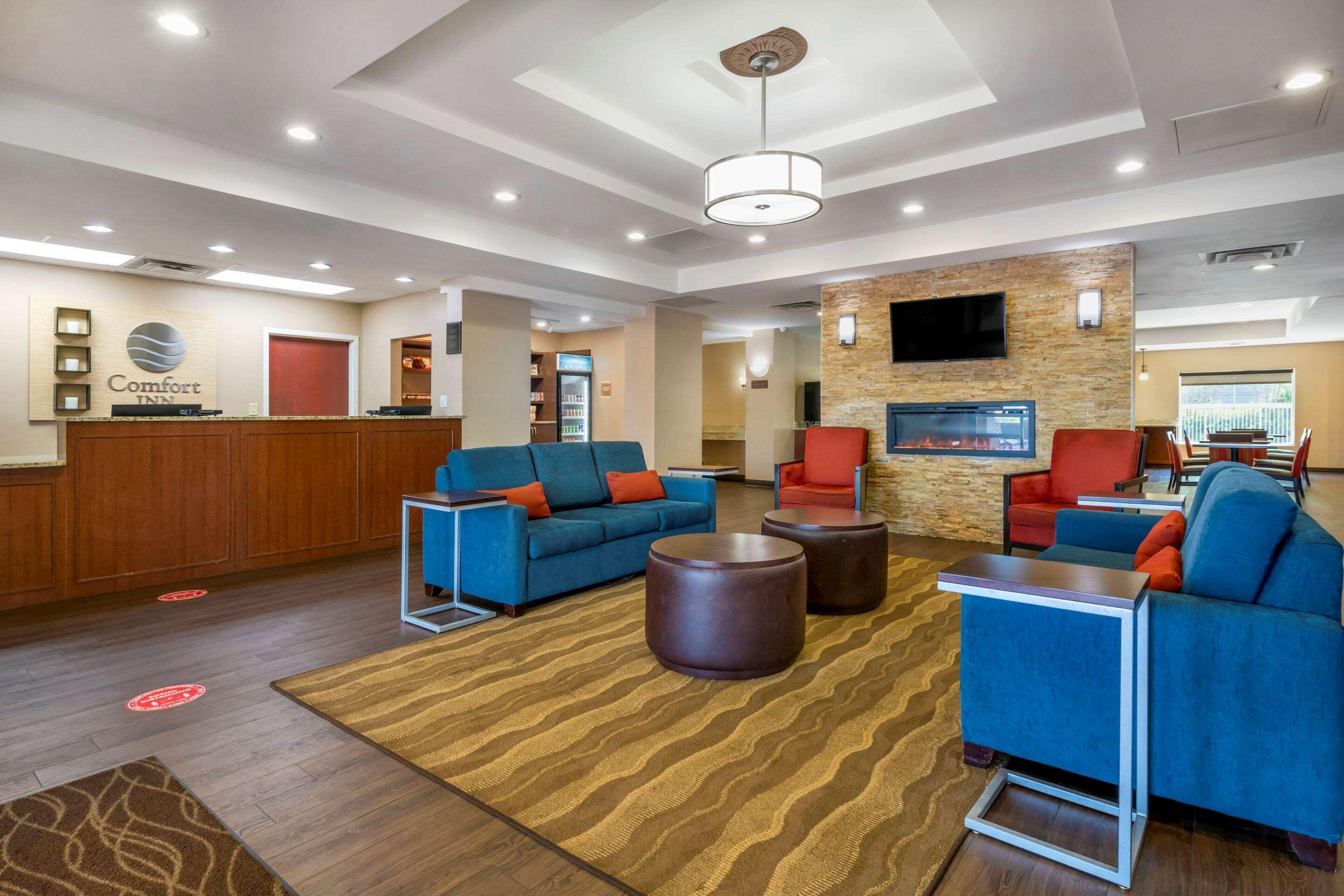 Vista Lobby I-Drive Hotel at Universal
