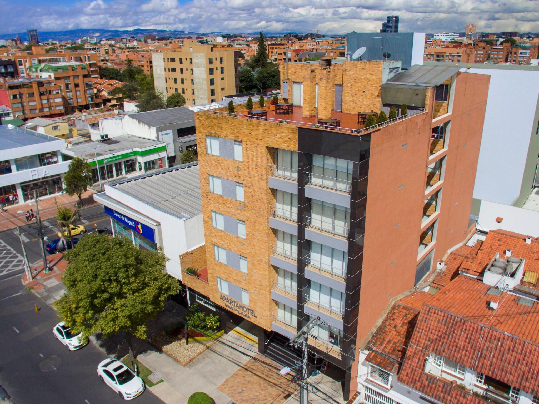 Vista Exterior 122 Plaza Apartahotel
