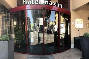 Alojamiento - Hotel Maxim