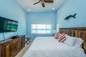 Alquiler Vacacional - Luxury Villa! Courtesy SUV Included! PaddleBoards, Bikes, Chairs & More!