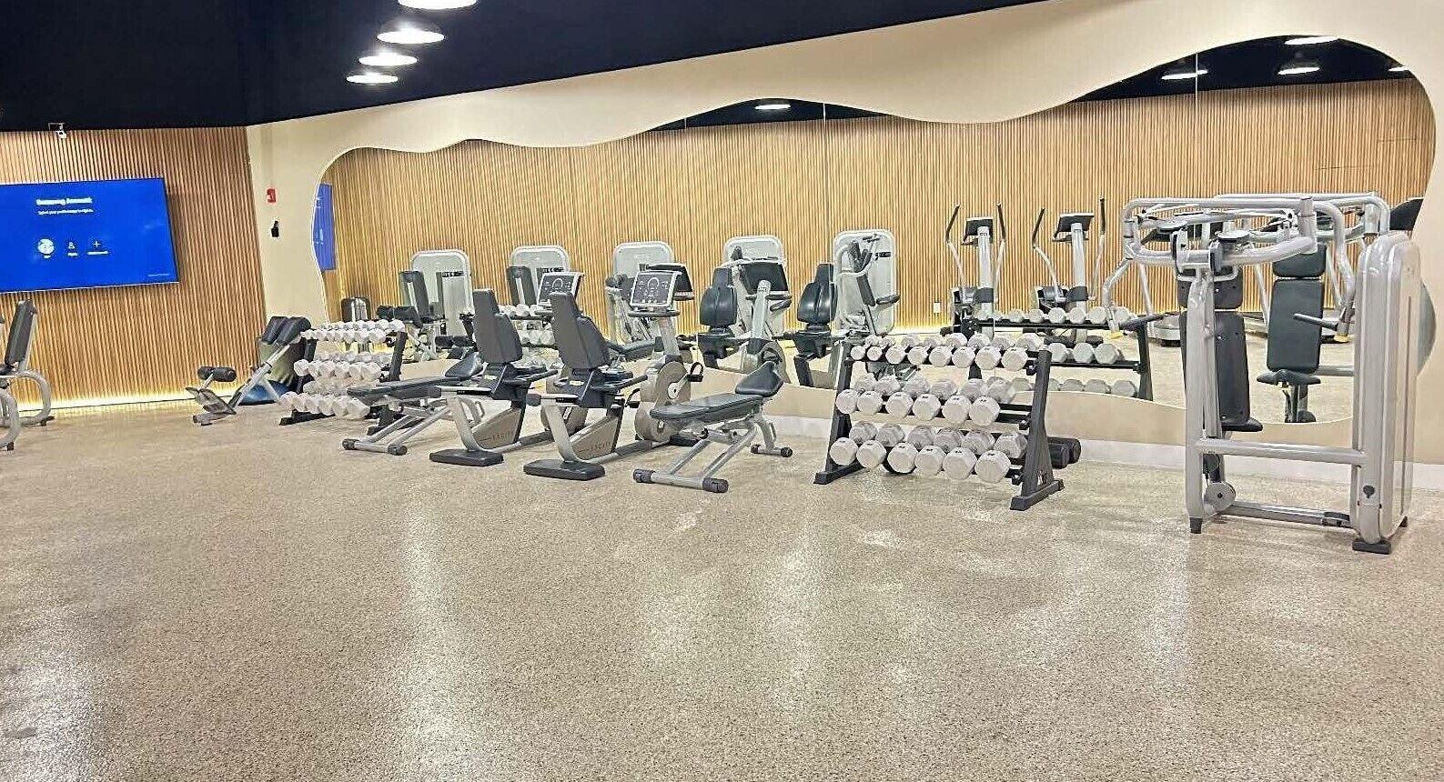 Gimnasio Girasole Suites