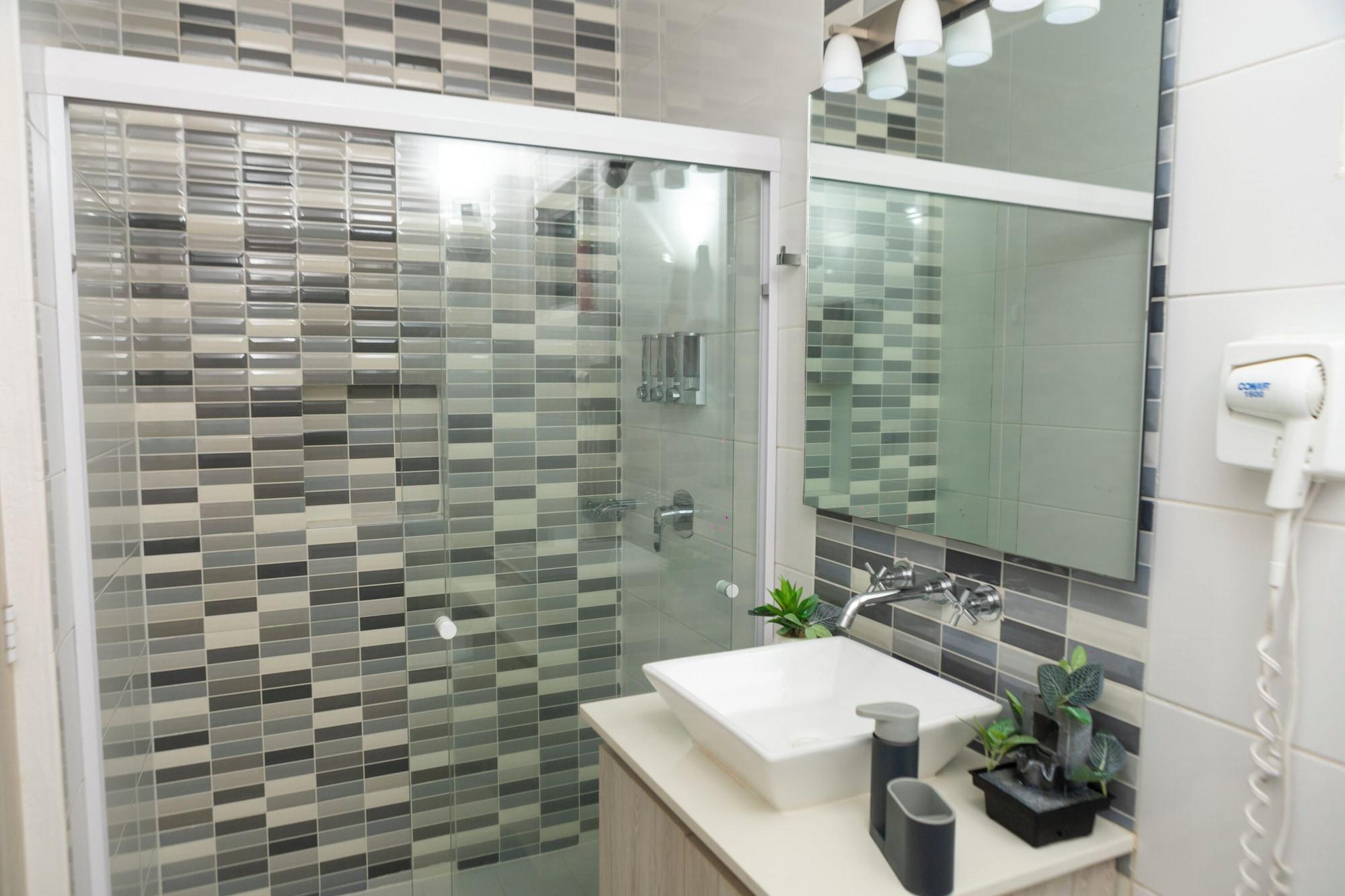 Equipamiento de Habitación Mar y Tierra Depto 301-B