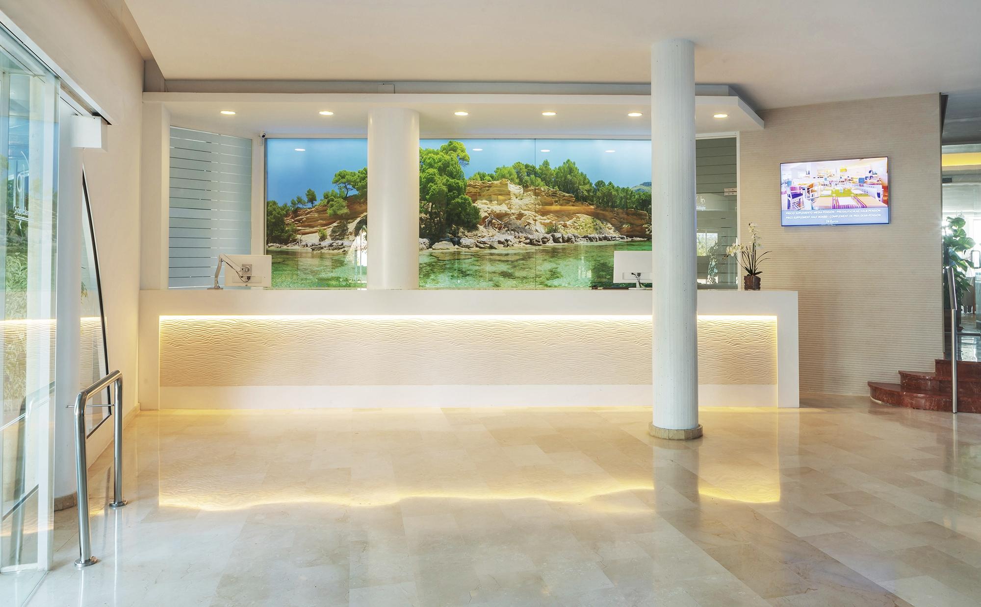 Vista Lobby Fontanellas Playa
