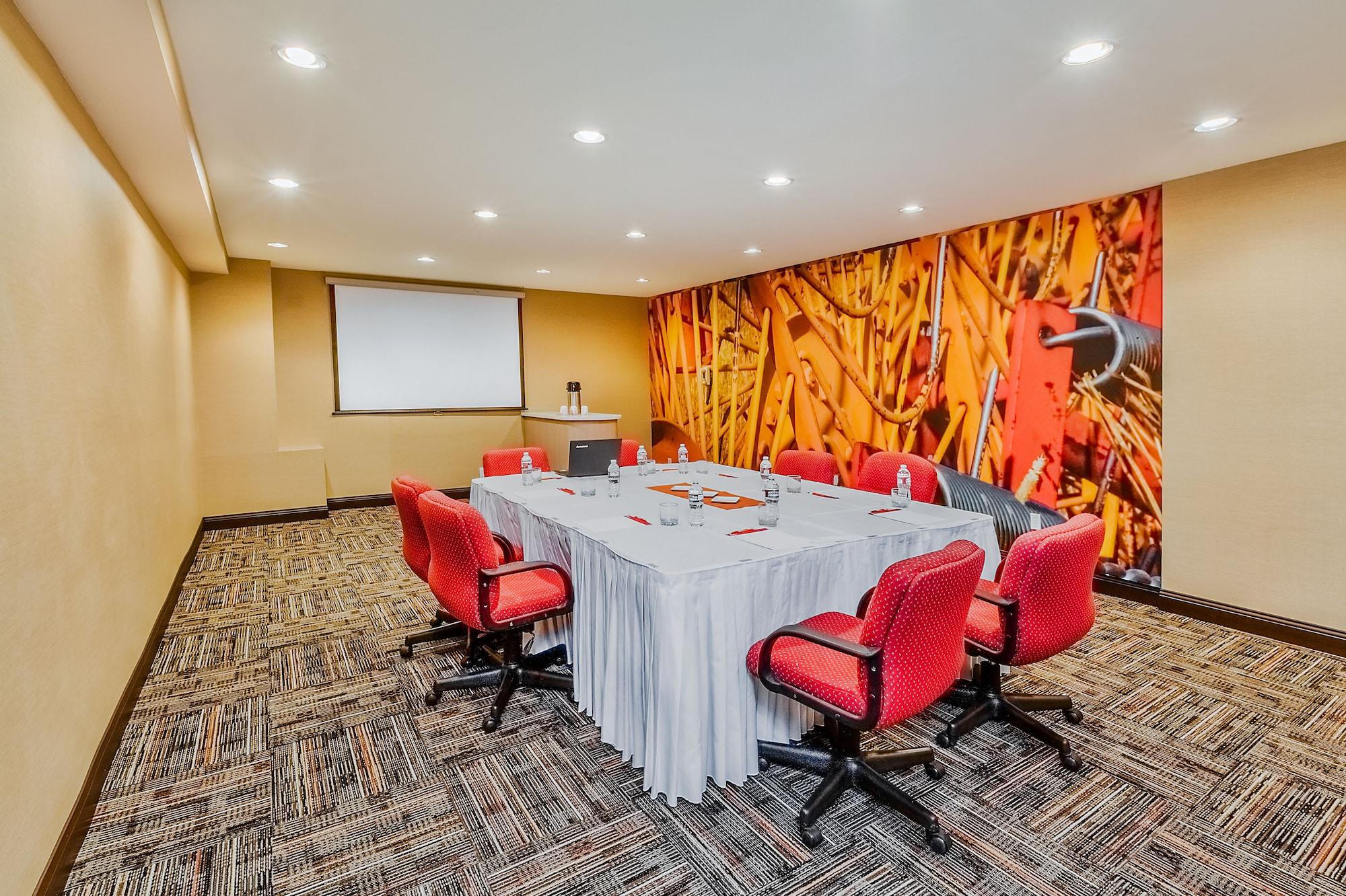 Sala de Reuniones Hotel Indigo Anaheim by IHG