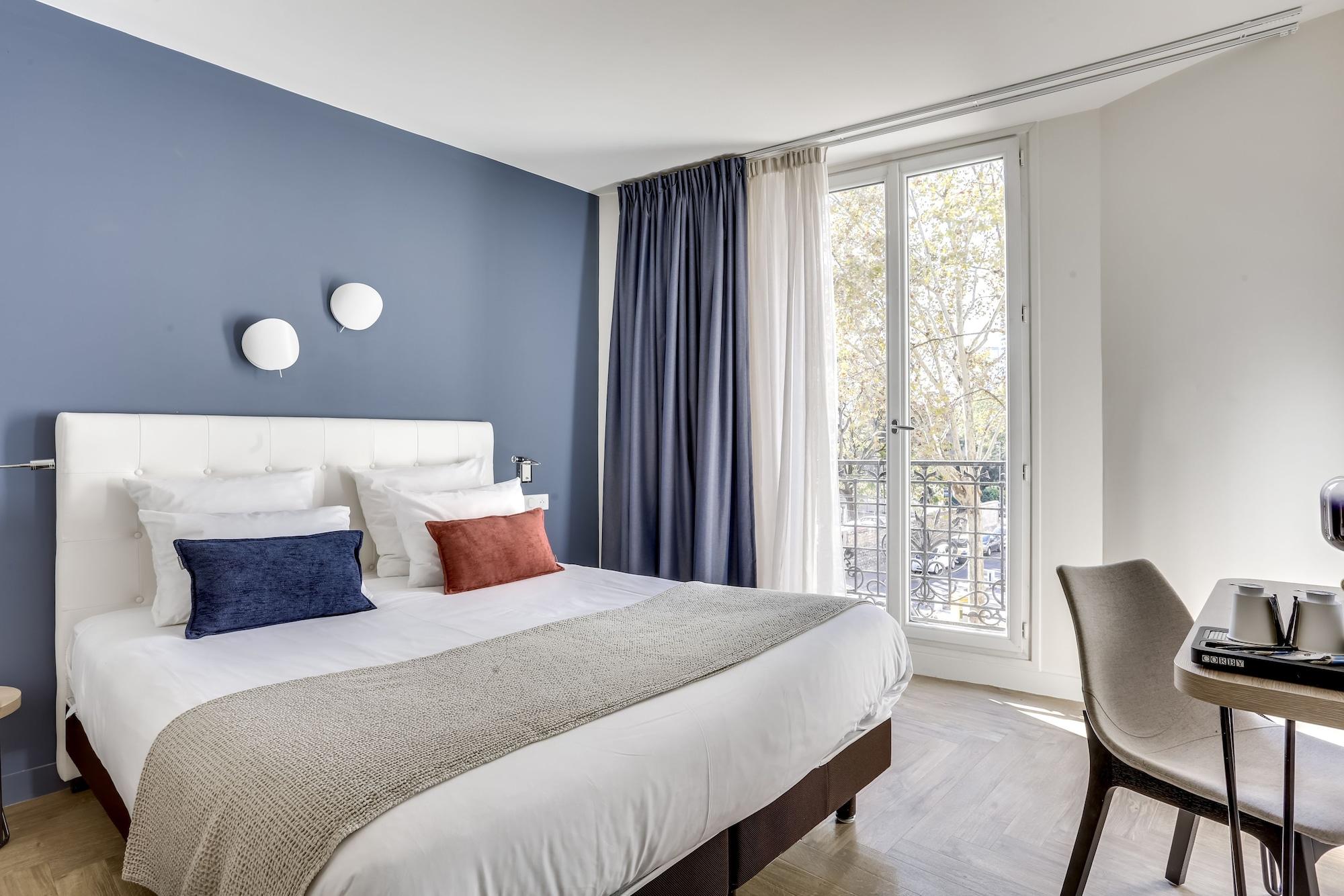Varios Hotel Courseine