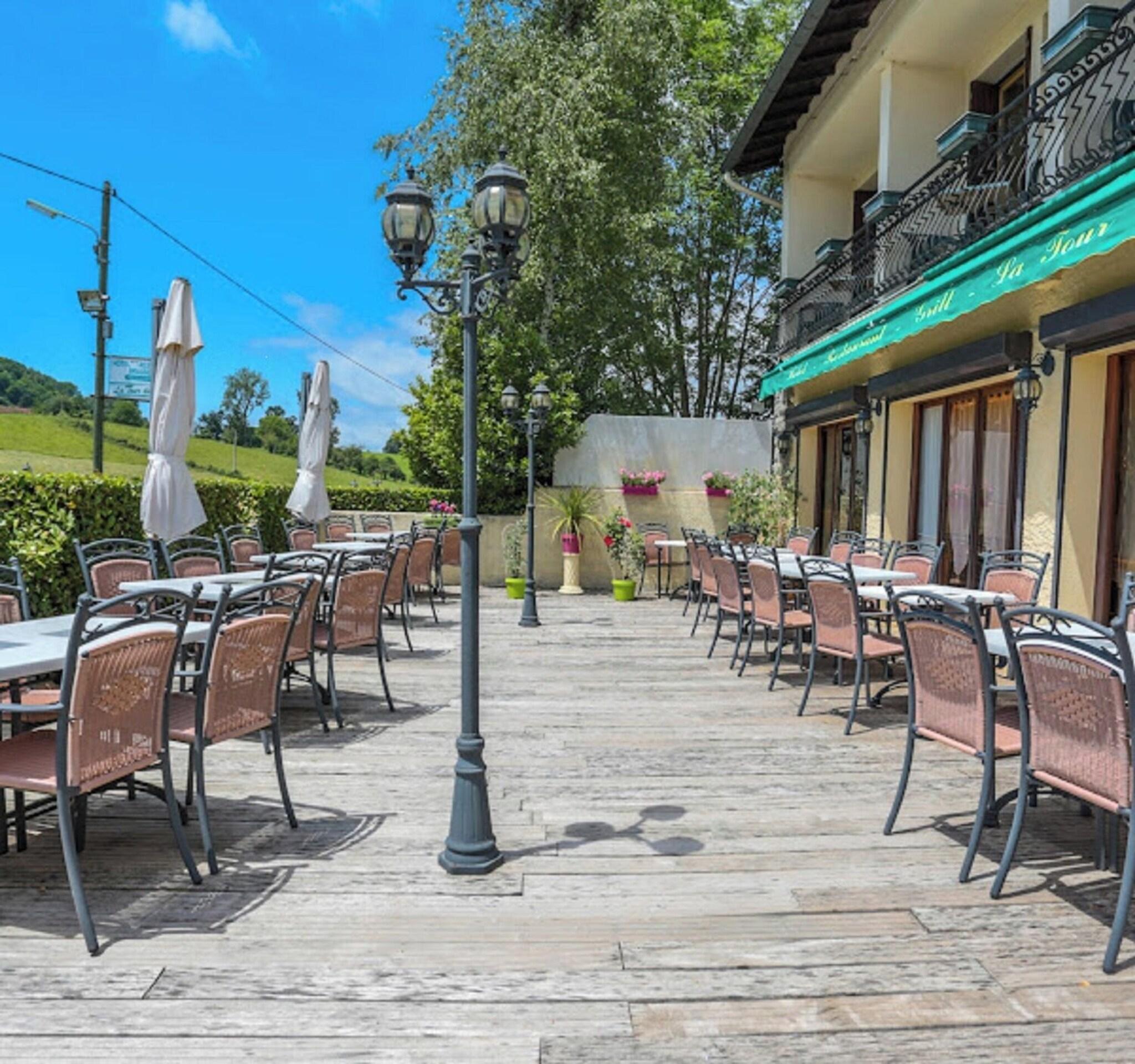 Varios La Tour Du Loup