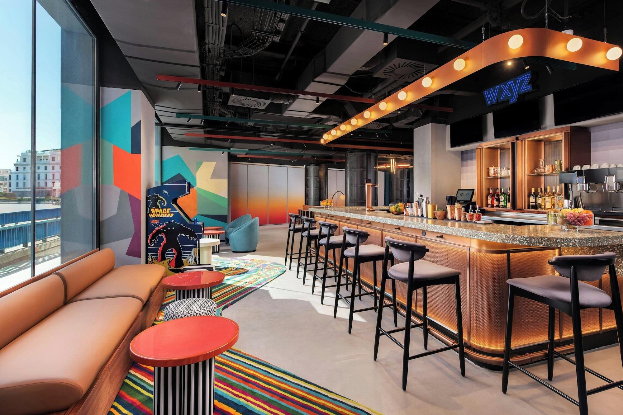 Bar/Salón Aloft by Marriott Madrid Gran Via