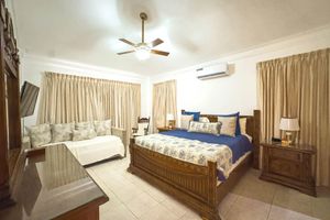 Paquete - Marvelous 5-bedroom villa with AC in Juan Dolio