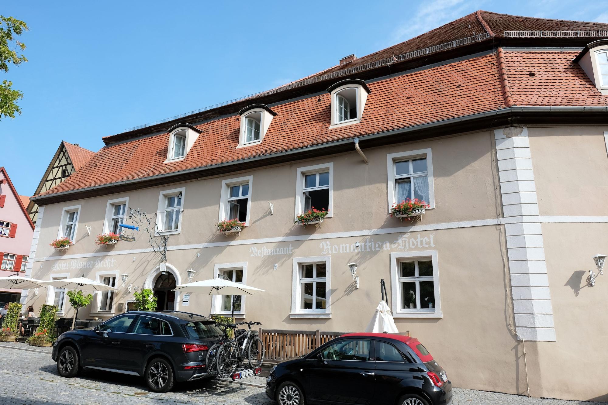 Vista Exterior Romantica Hotel Blauer Hecht