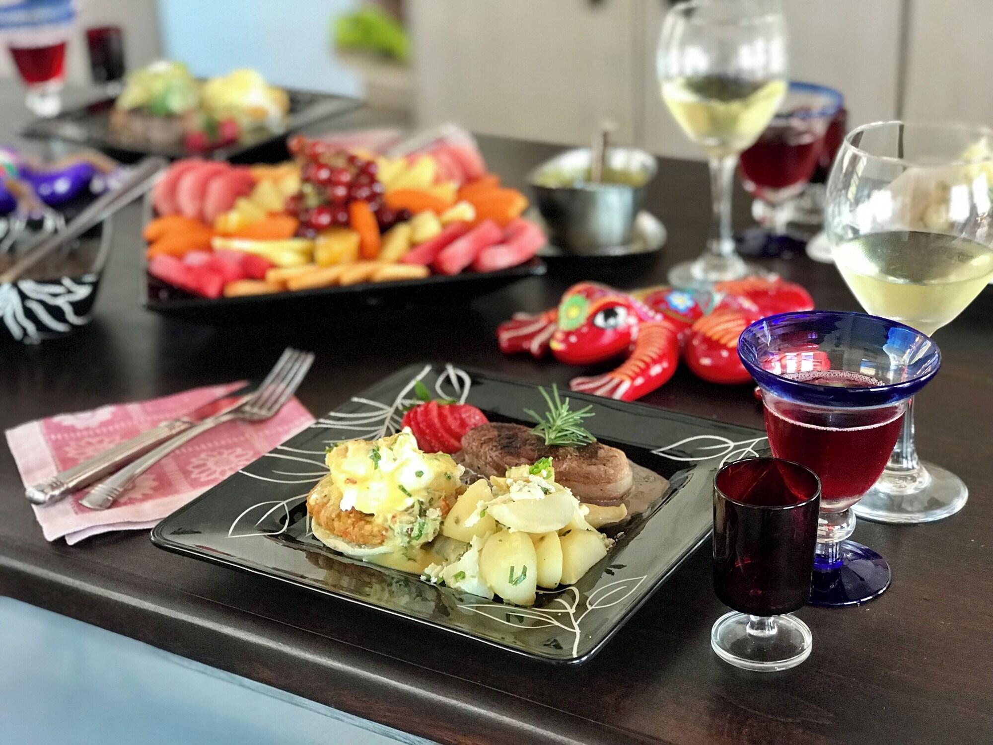 Restaurant Baja Off the Grid, Luxury Nature Glamping Retreat