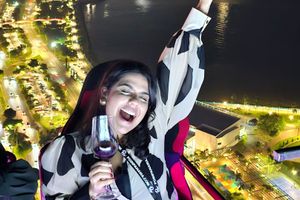 Actividad - Cena en el cielo en POIN Panama