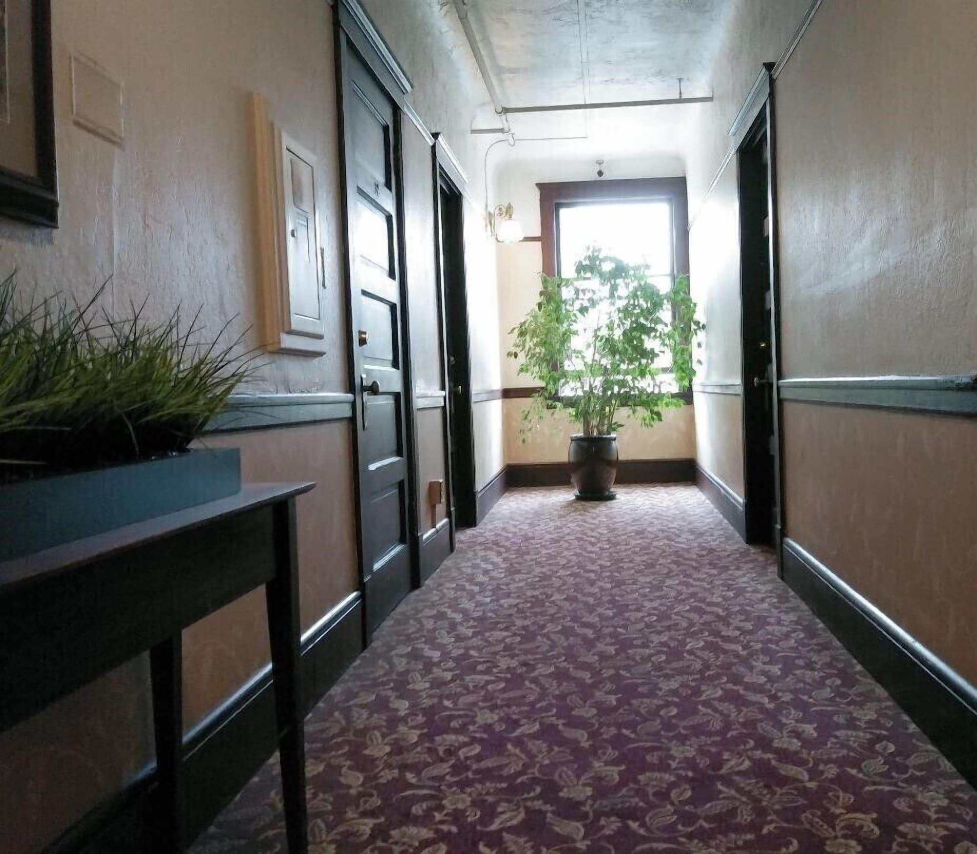 Varios Hotel Arcata