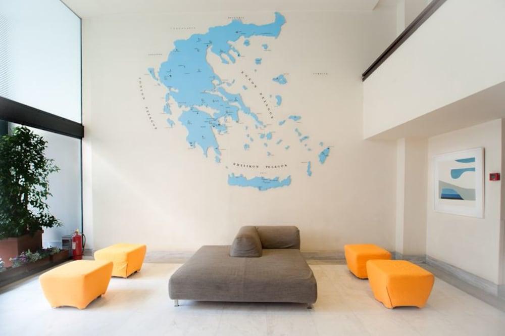 Varios Hermes Hotel