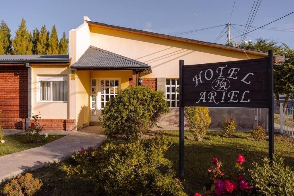 Varios Hotel Ariel