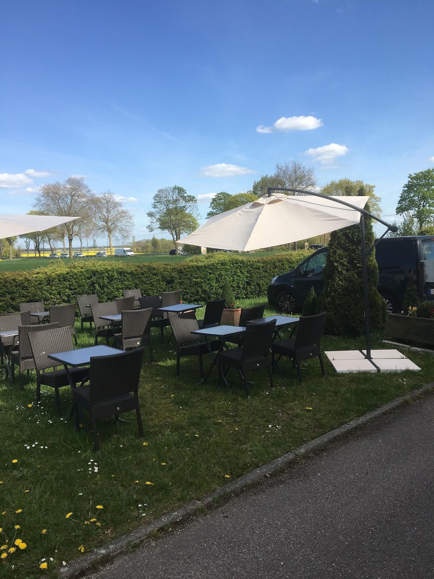 Restaurant LOGIS HÔTEL LES NYMPHEAS