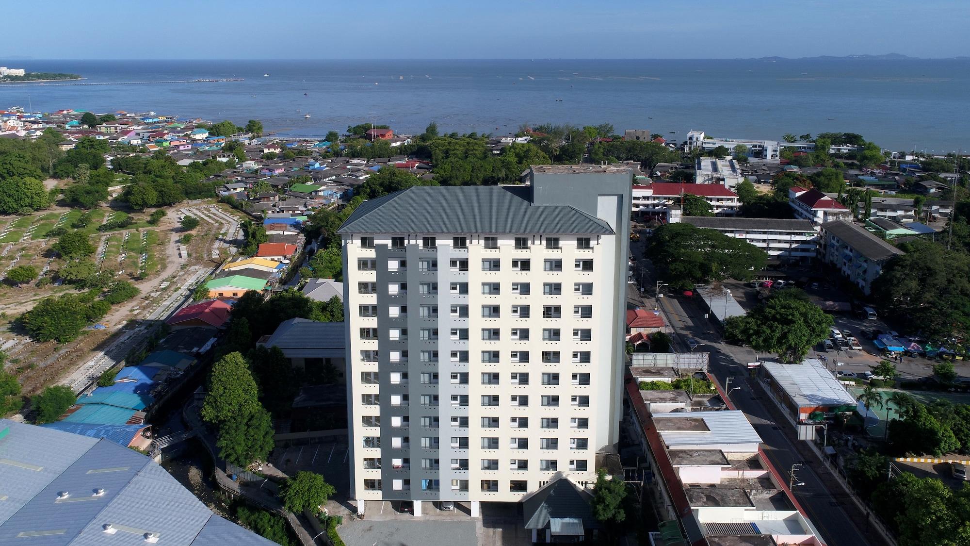 Vista Exterior Ruenthip Residence Pattaya
