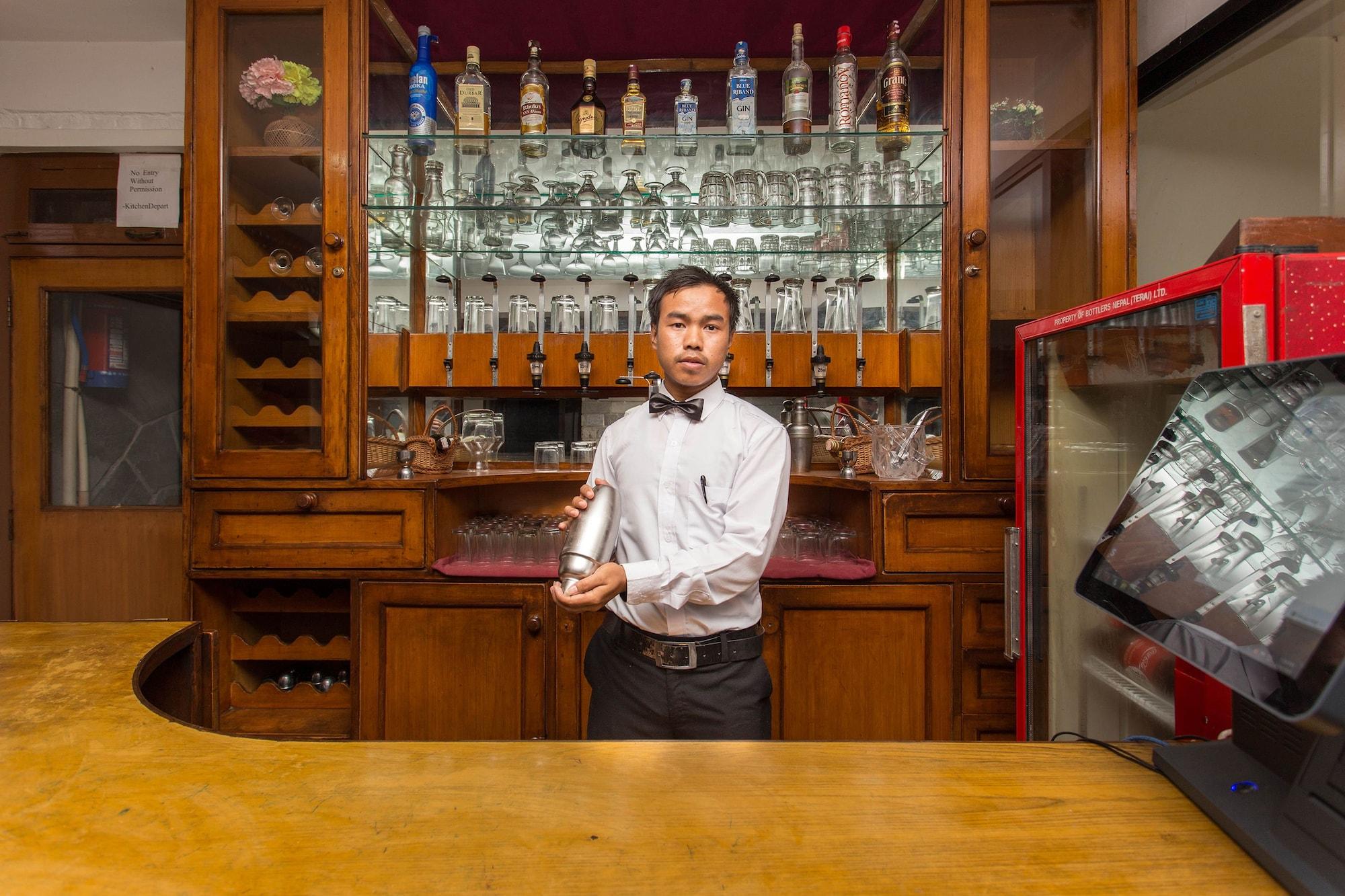Bar/Salón Hotel Tulsi
