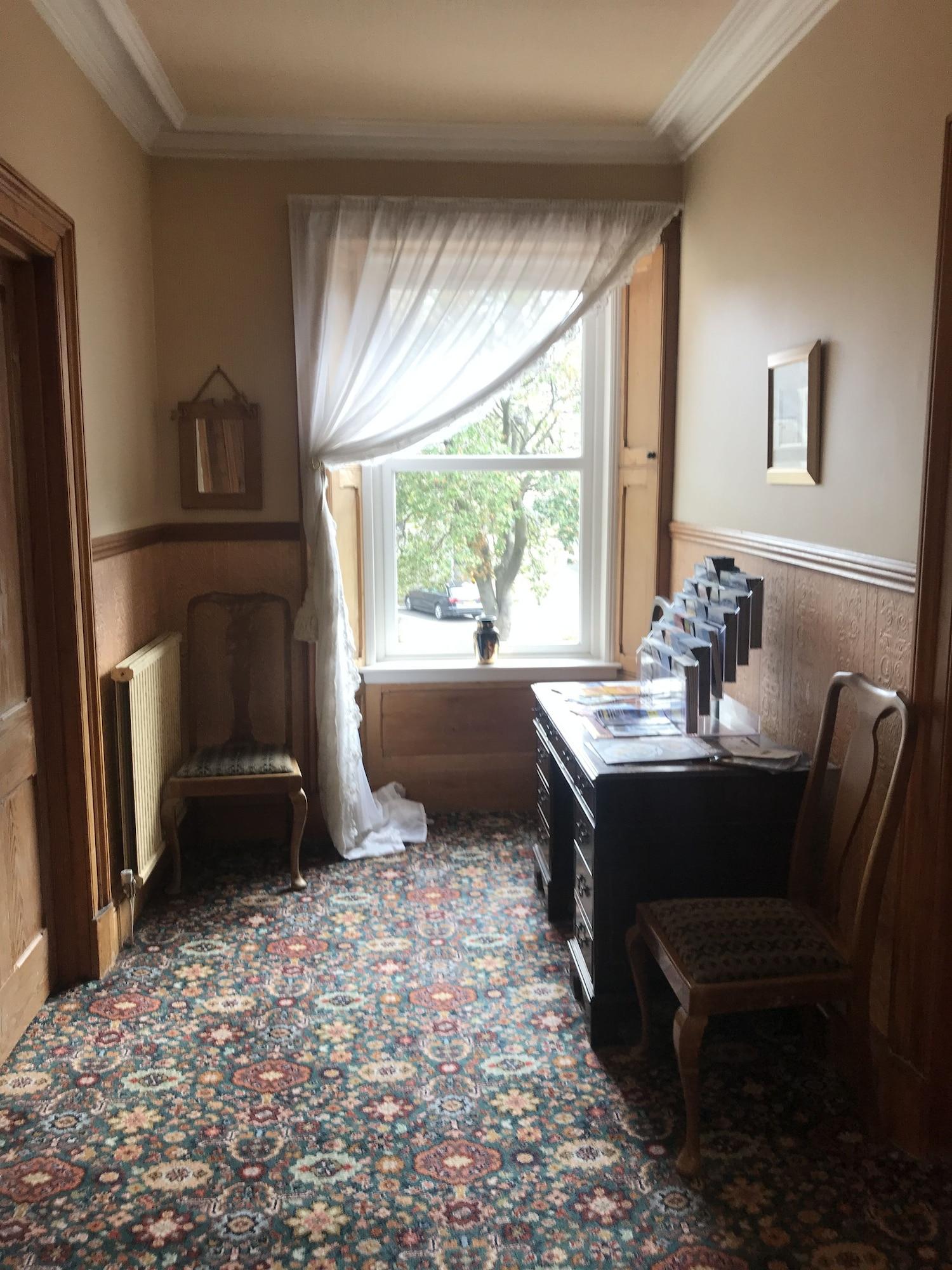 Vista Lobby Dunclutha Guest House