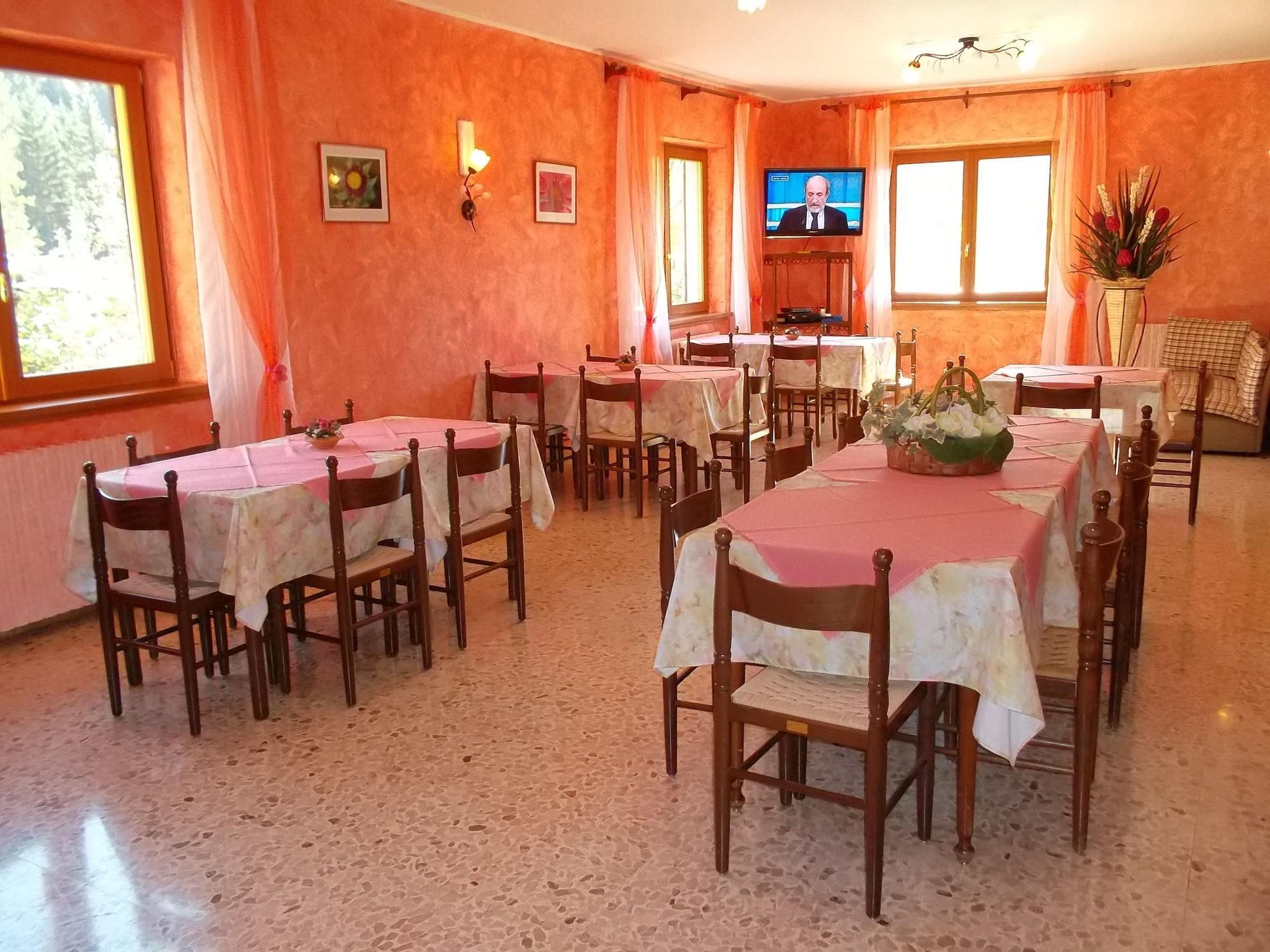 Bar/Salón Hotel Residence La Rosa