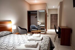 Alojamiento - Leloir Suites & Meetings