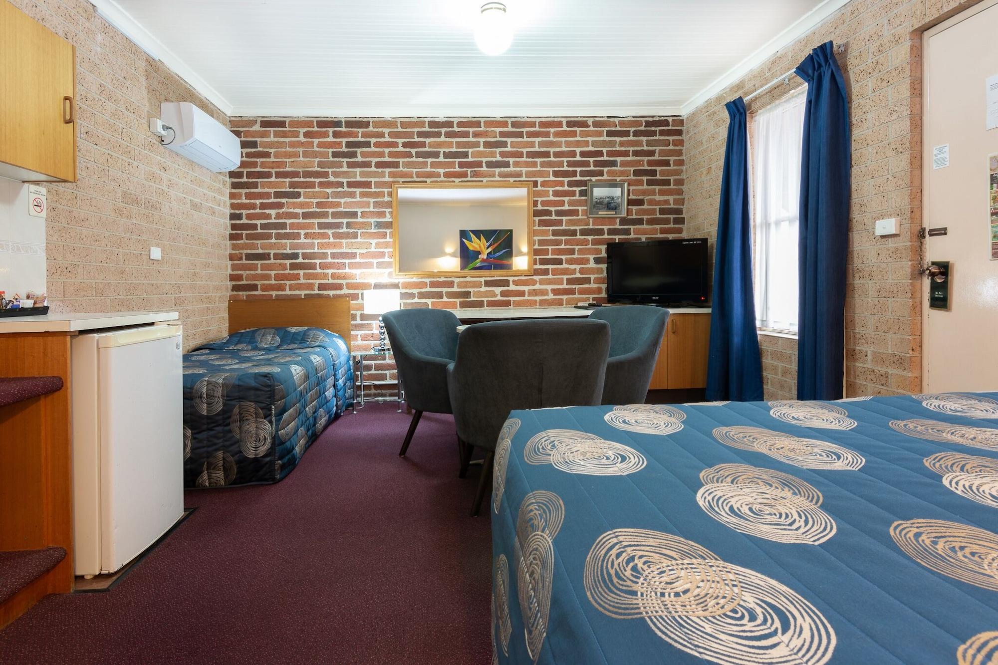 Set de Habitación Cedar Lodge Motel