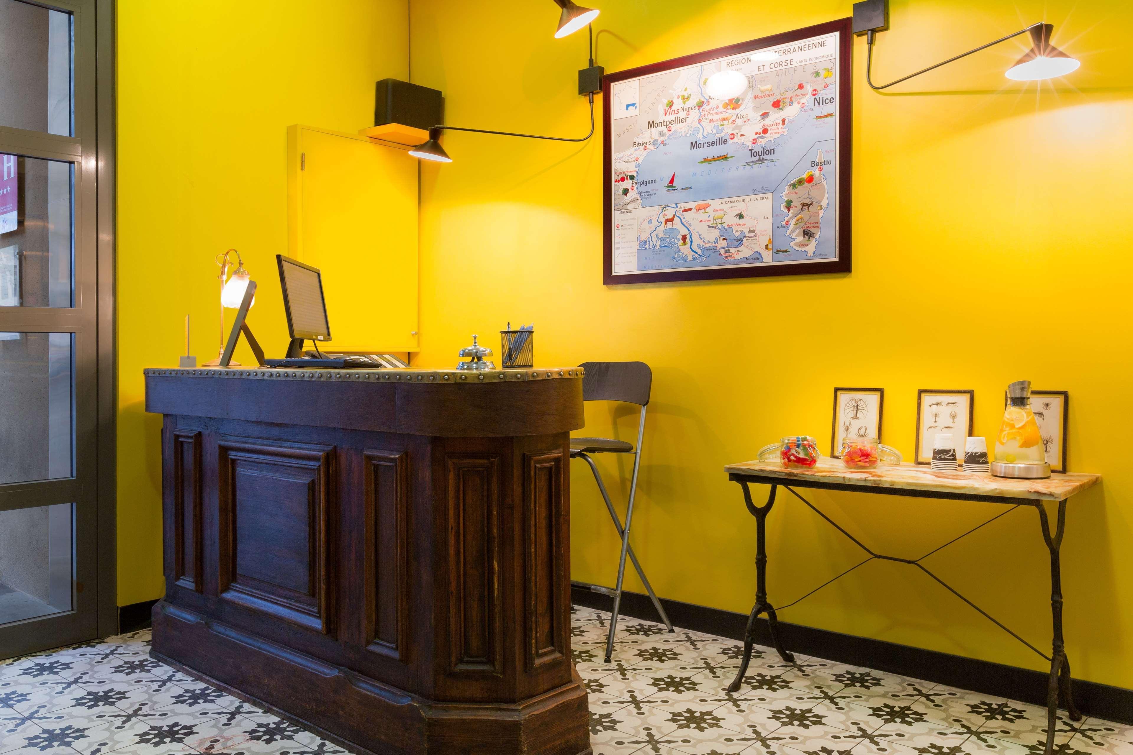 Vista Lobby Marsiho By Happyculture