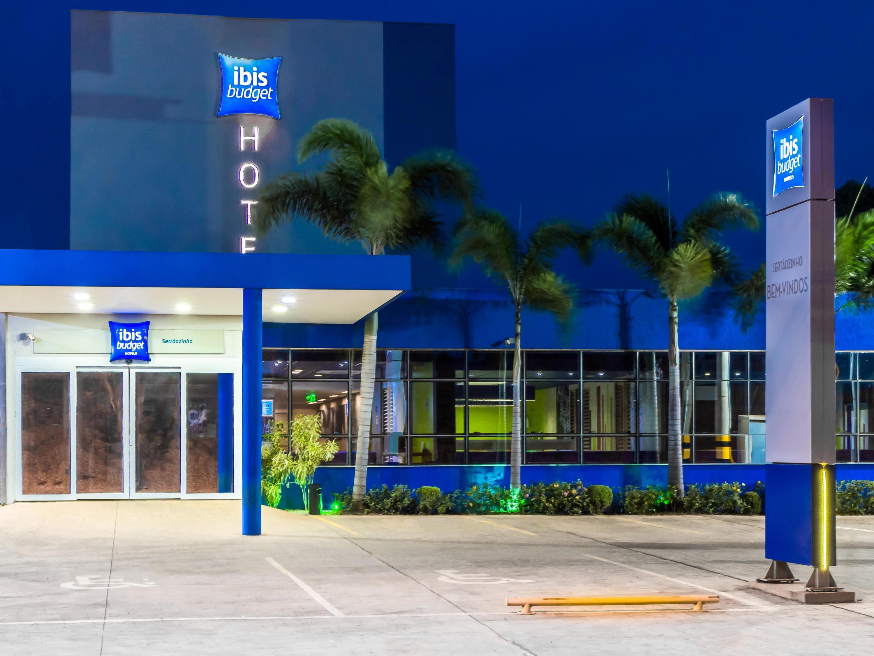 Vista Exterior ibis budget Sertaozinho