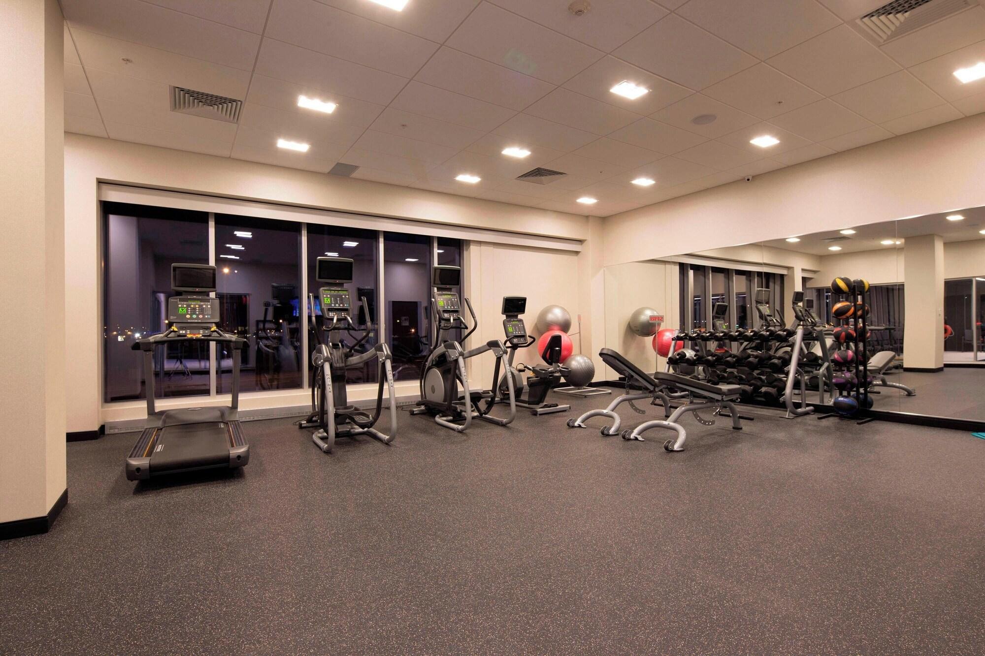 Gimnasio Courtyard by Marriott Quebec City