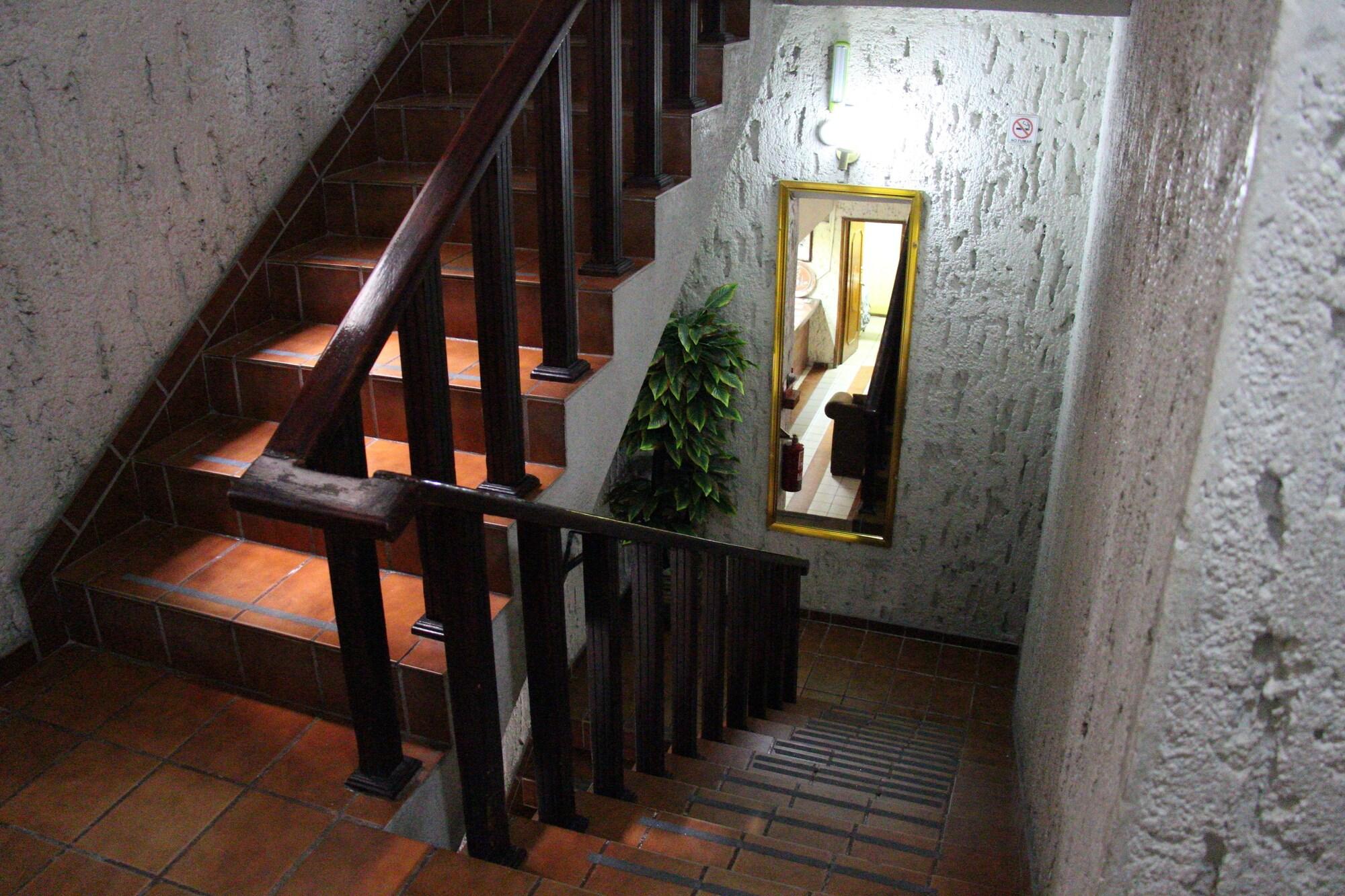 Varios Hotel Topacio