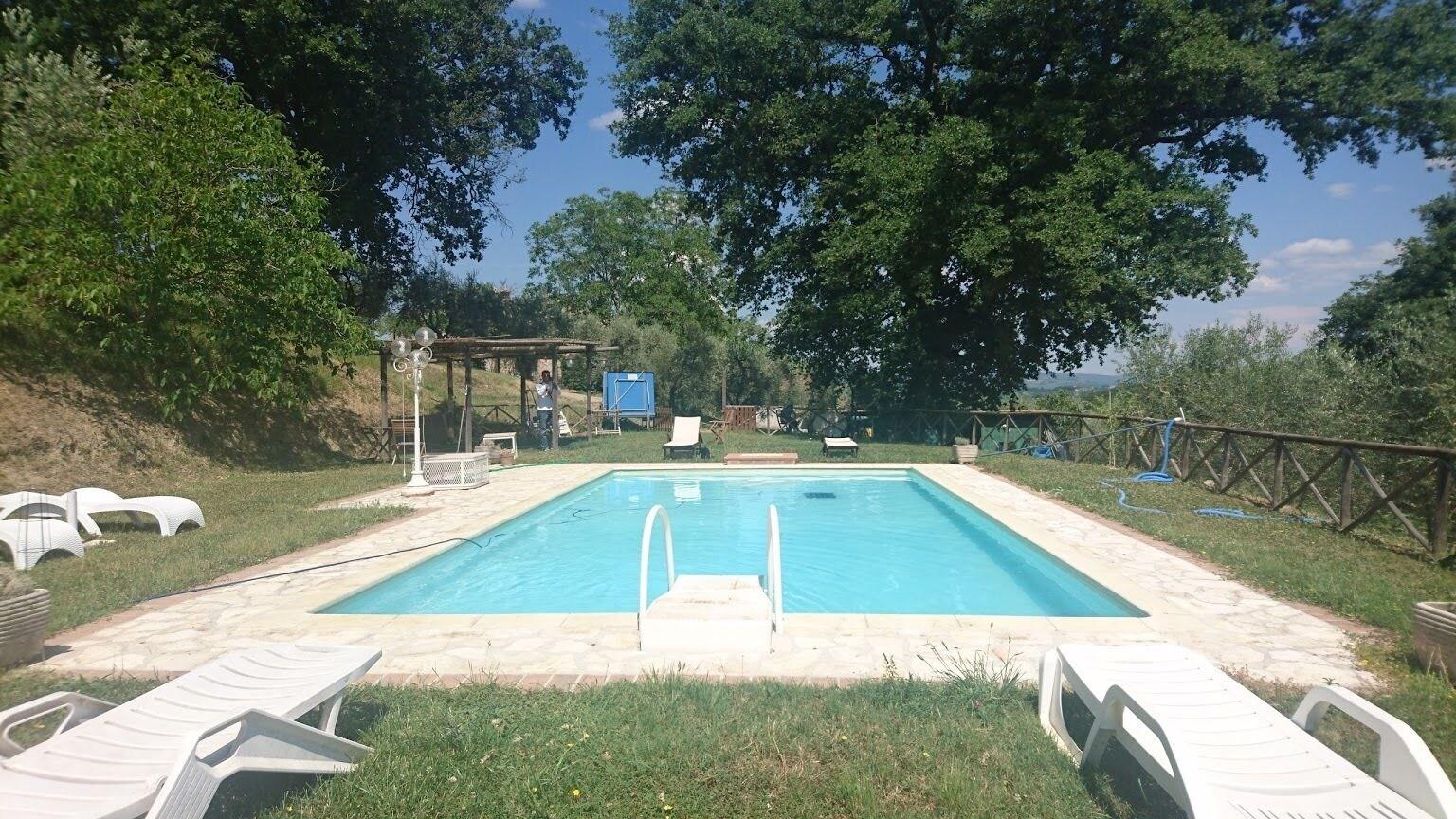Vista Piscina Agriturismo Domus Etrusca