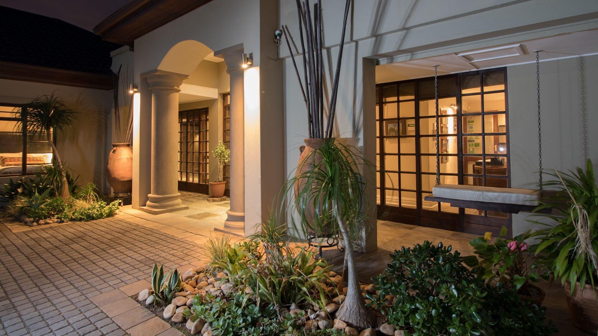 Vista Exterior Manor 38