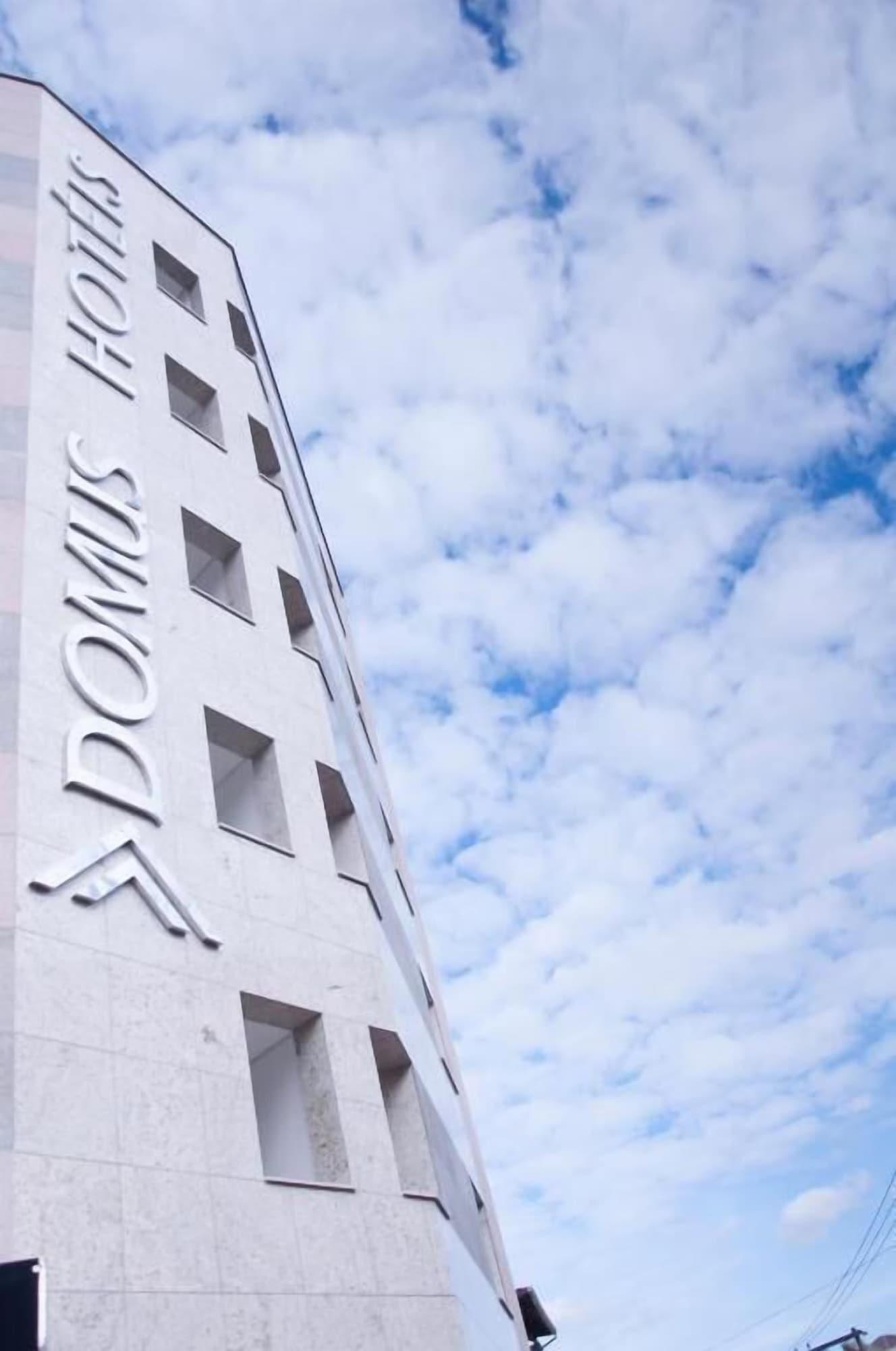 Vista Exterior HOTEL DOMUS ITABIRA