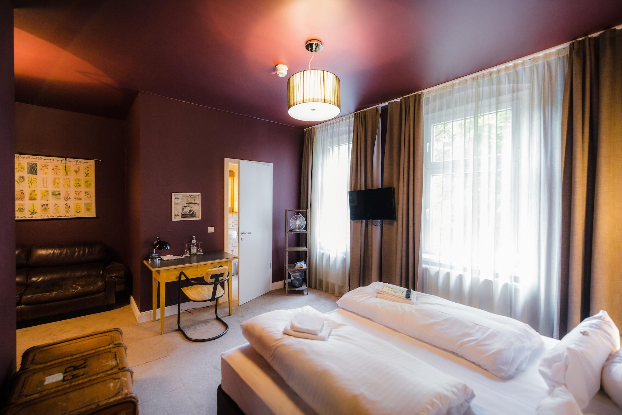 Varios Hotel Luis