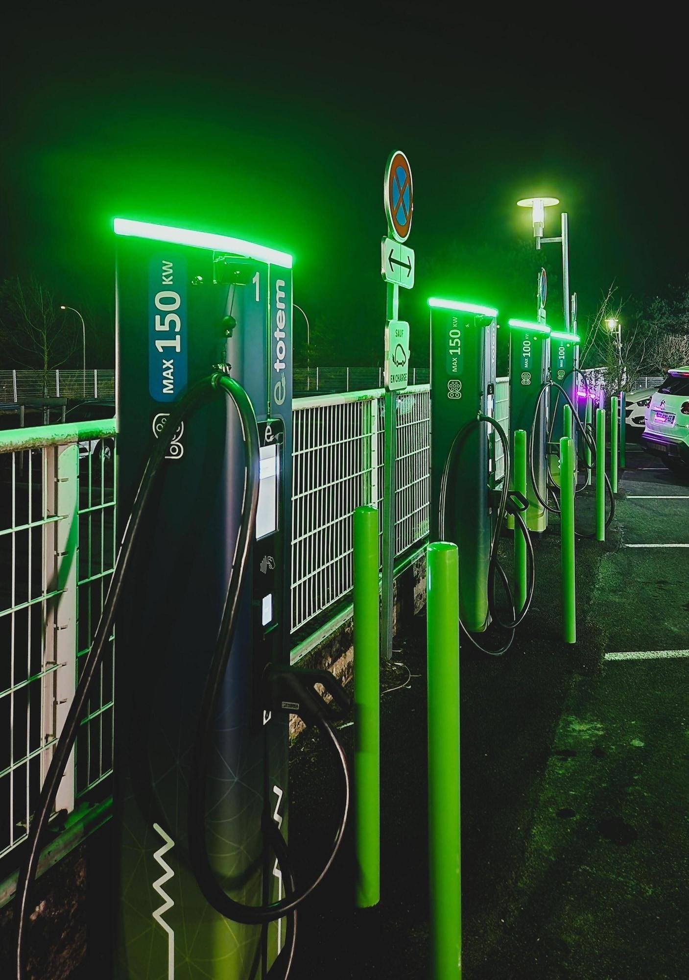 Varios Kyriad Direct Lyon Nord - Dardilly