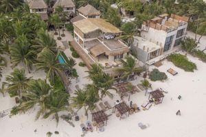 Alojamiento - Dune Boutique Hotel located at the party zone