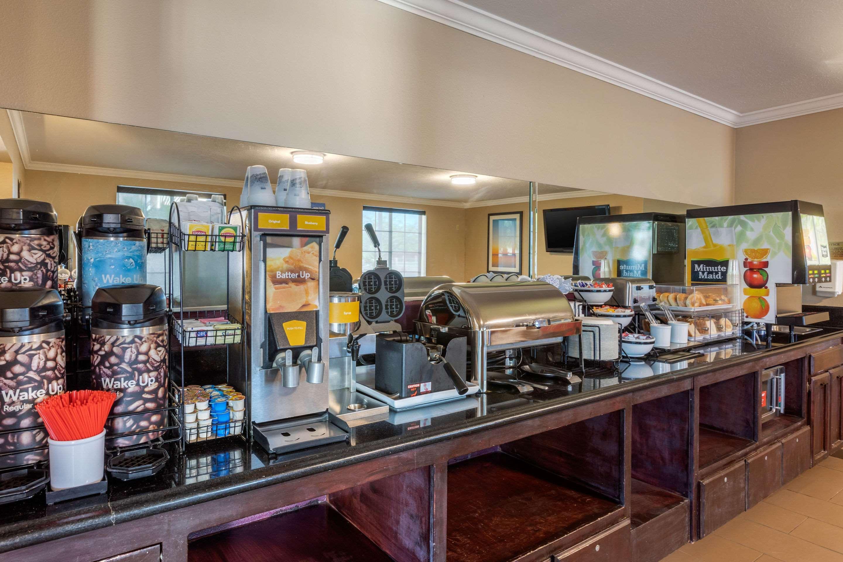 Restaurant Comfort Inn & Suites El Centro I - 8