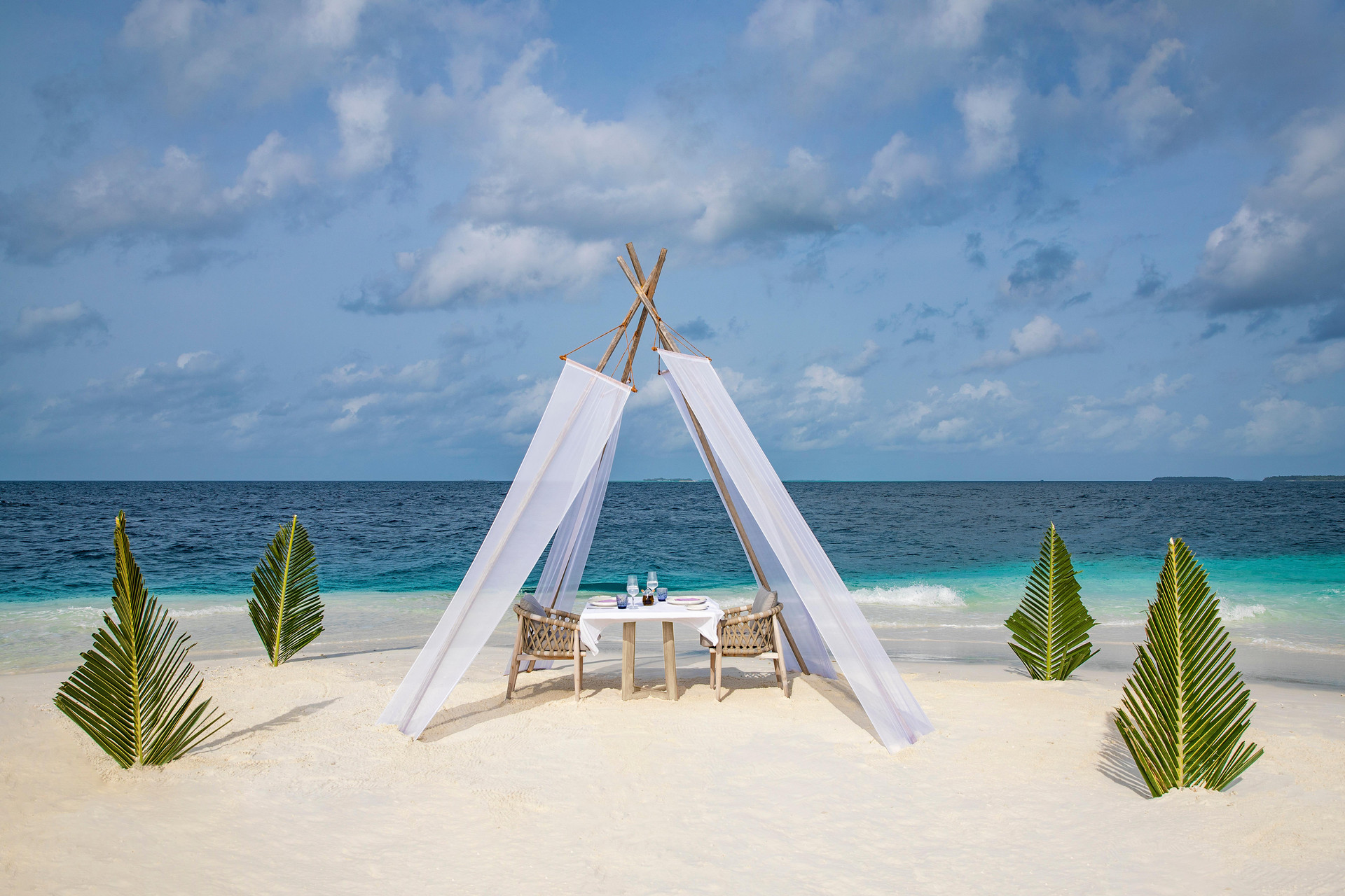 Restaurant Anantara Kihavah Maldives Villas