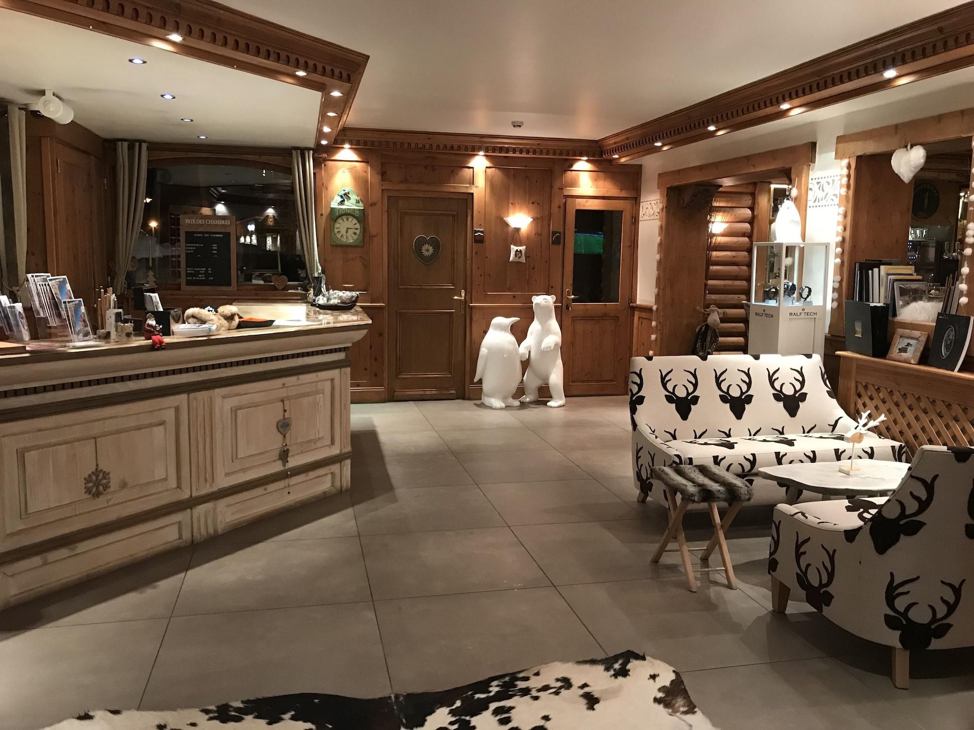 Vista Lobby Hôtel Les Campanules by Les Etincelles