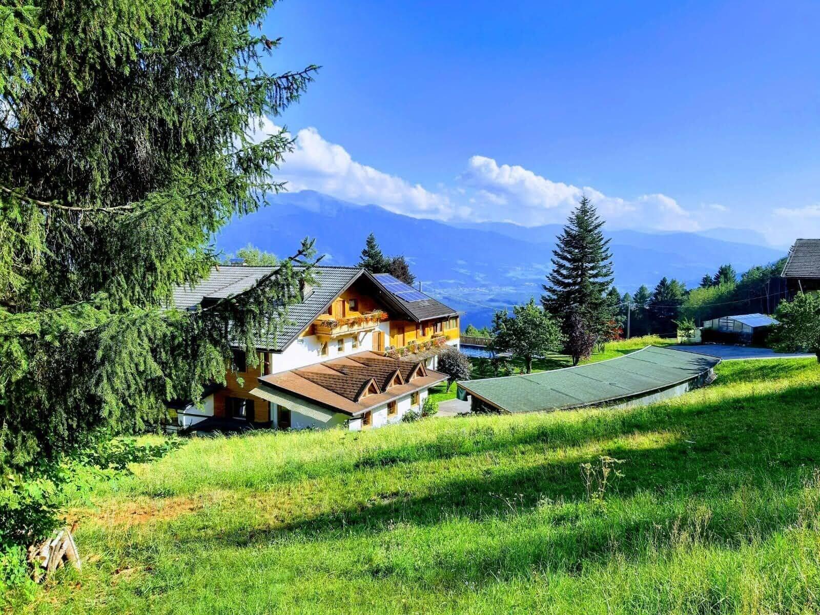 Varios Pension Marianne